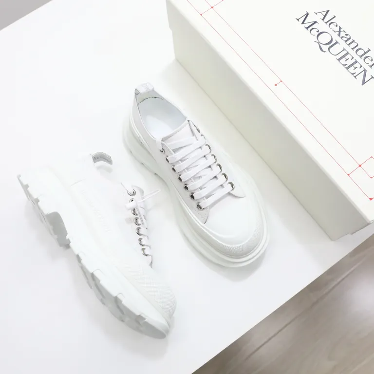 Alexander McQueen Shoe 